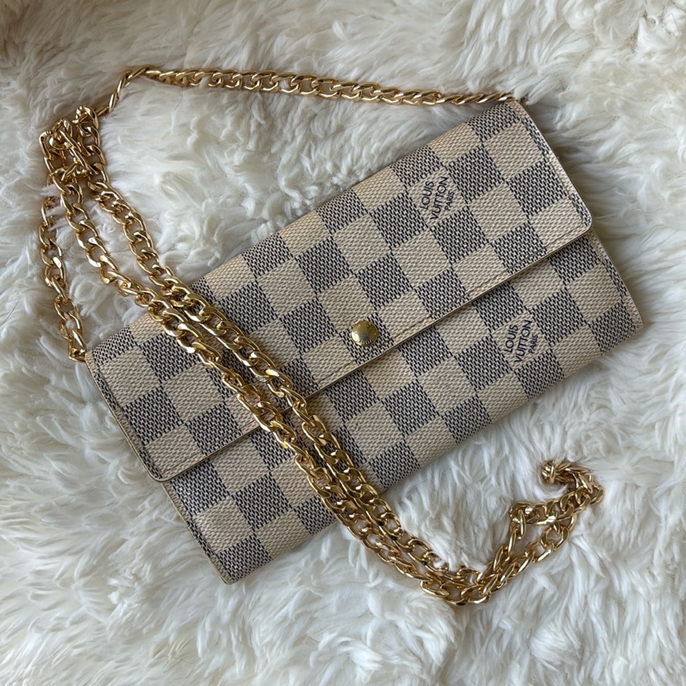 🤍🩶 Louis Vuitton Damier Azur Sarah Wallet